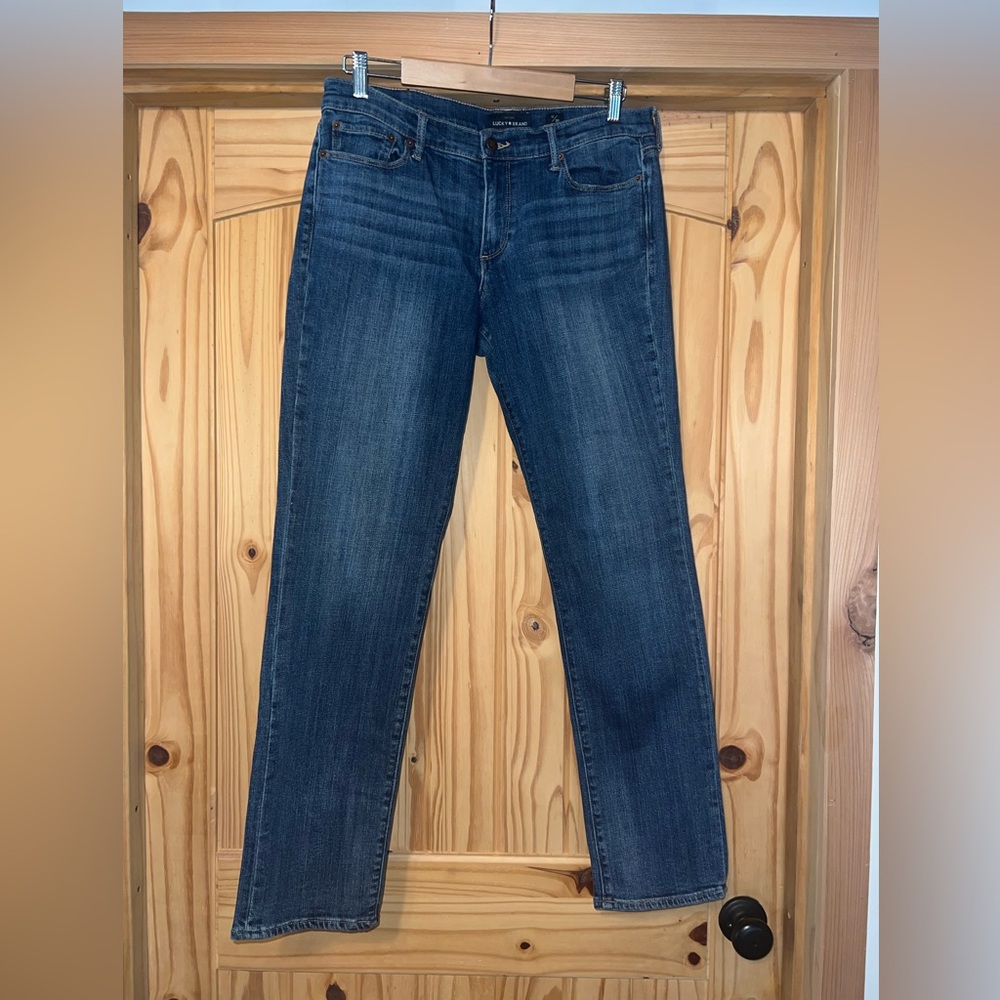 Lucky Brand Sweet Straight Leg Mid Rise Jean  Size 10/30. Soft denim.